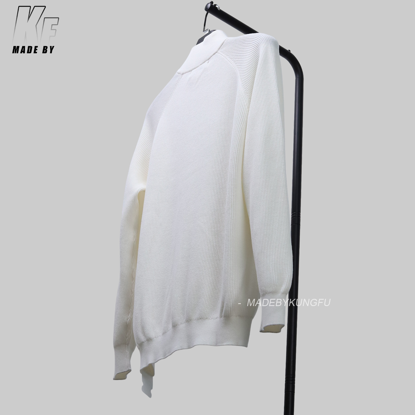 BC quarter zipper vertical knit sweater