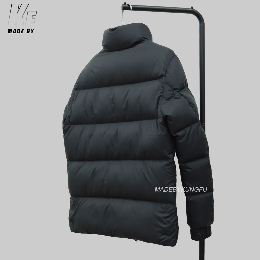 Moncler蒙口羽绒服 黑色