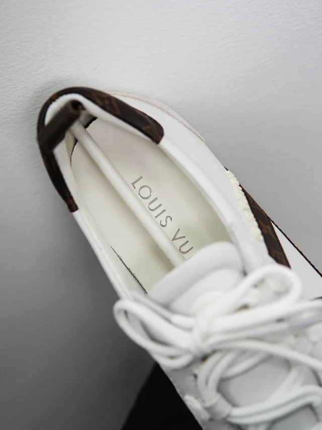 Item ID 9066 1V Seven color optional Sneakerina imported lambskin German training shoes, round toe lace up ballet style thin soled shoes, low cut casual shoes