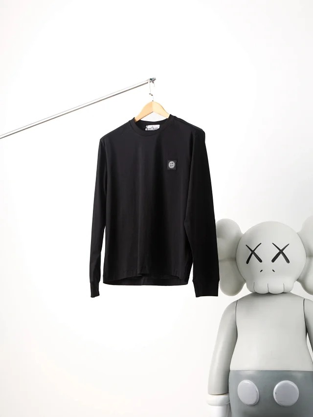 SI Logo round neck knitted long sleeved shirt