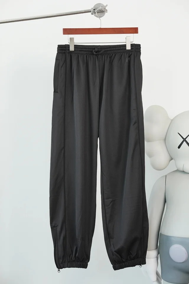 Item ID 9026 MM6 Numeric Signature Zipper Legged Woven Sports Pants
