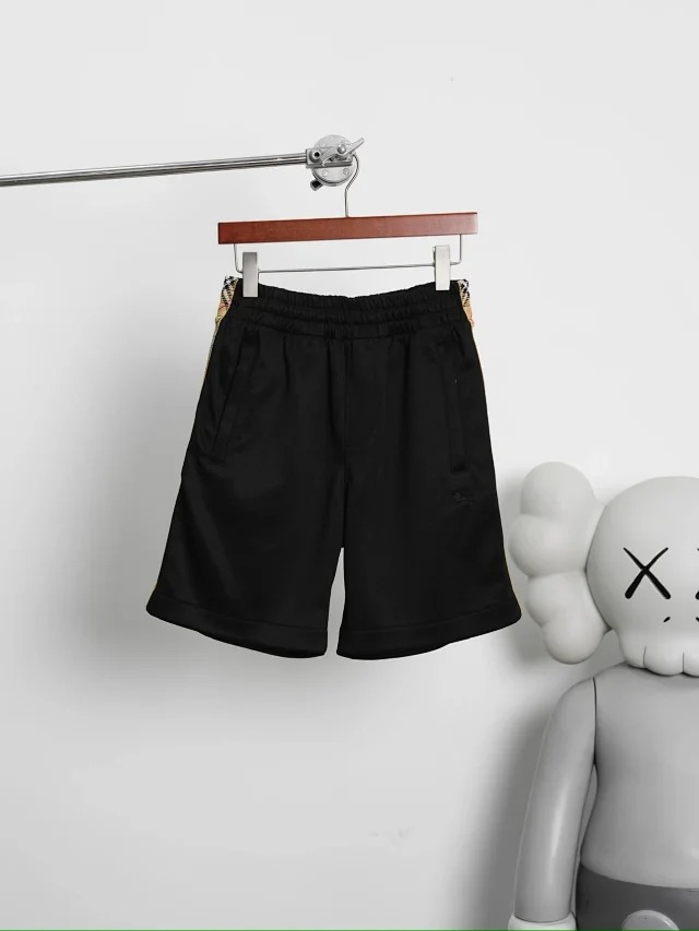 Item ID 9043 BBR SS26 cotton color blocked grid patterned side pockets, five quarter casual shorts