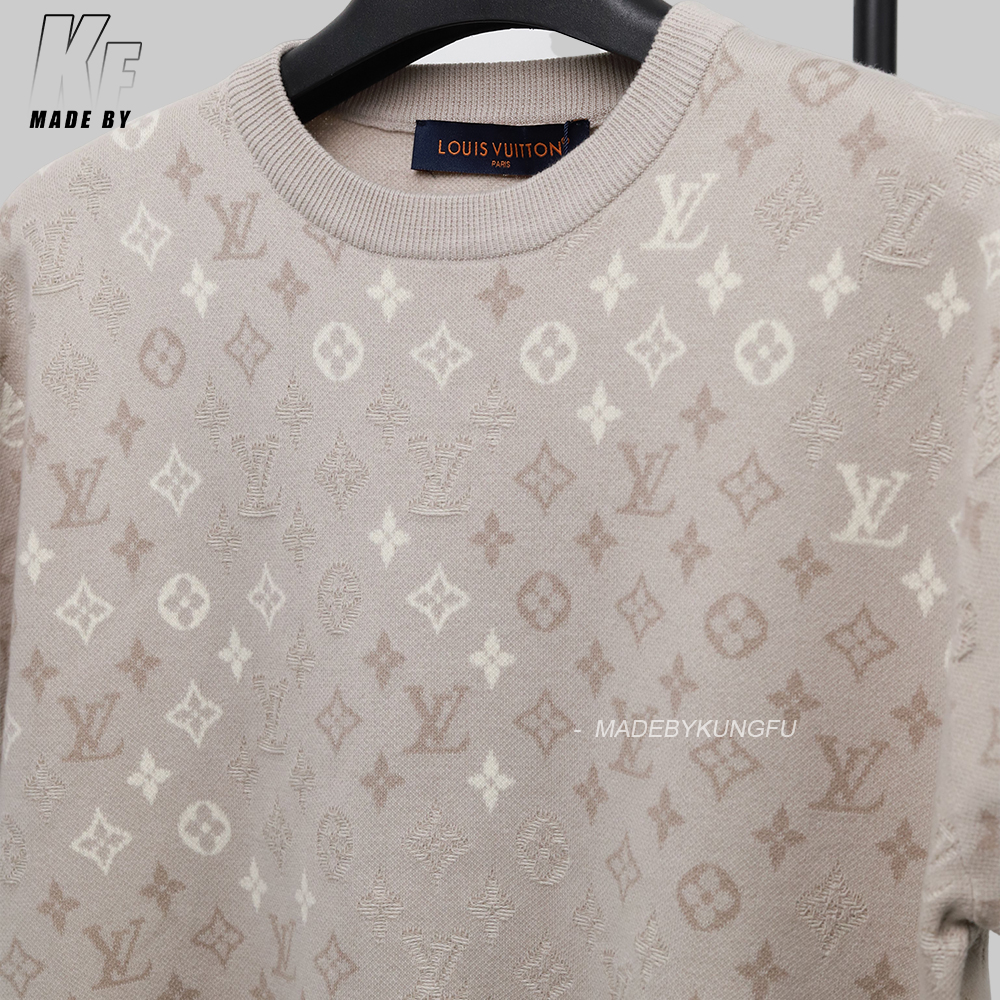 1V Monogram gradient knitting tee