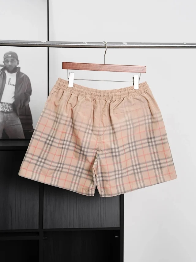 Item ID 9063 BBR Digital Color Spray Customized Gradient Grid Drawstring Swimming Shorts Casual Edition for Men and Women
