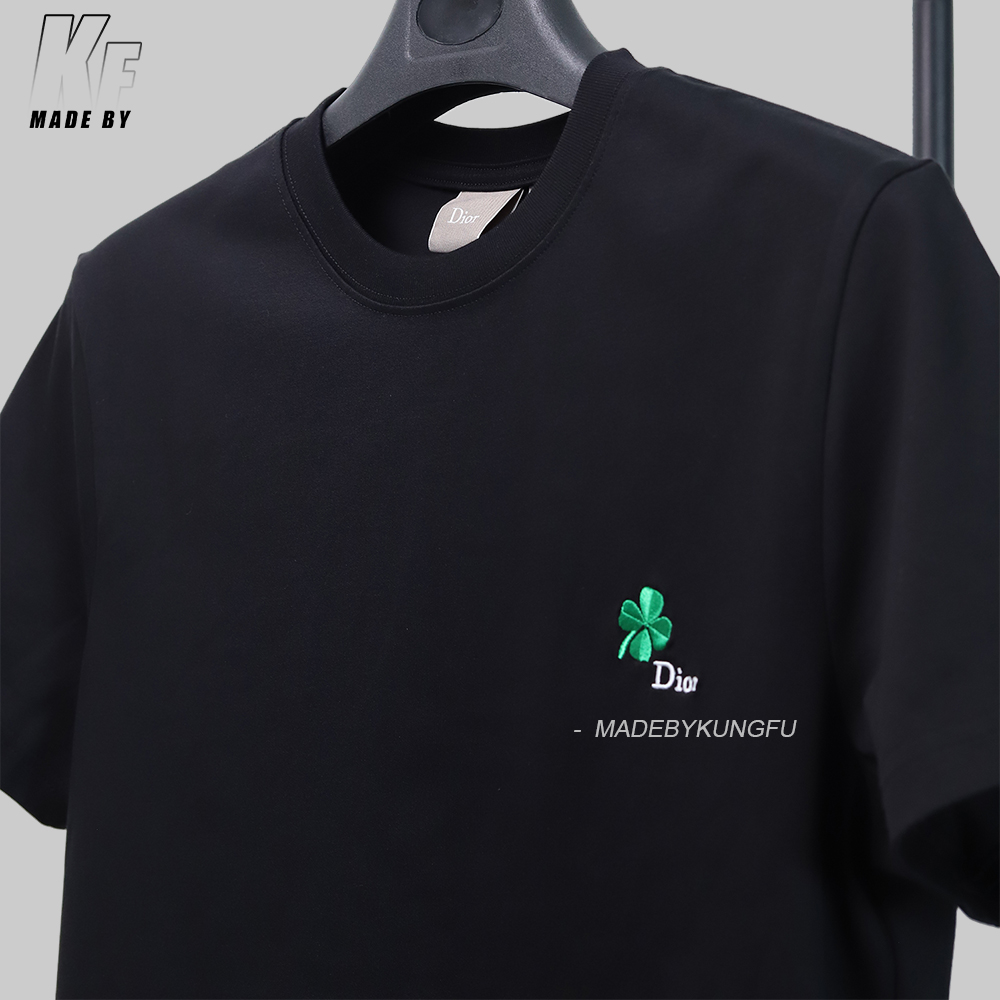 D1or lucky clover tee