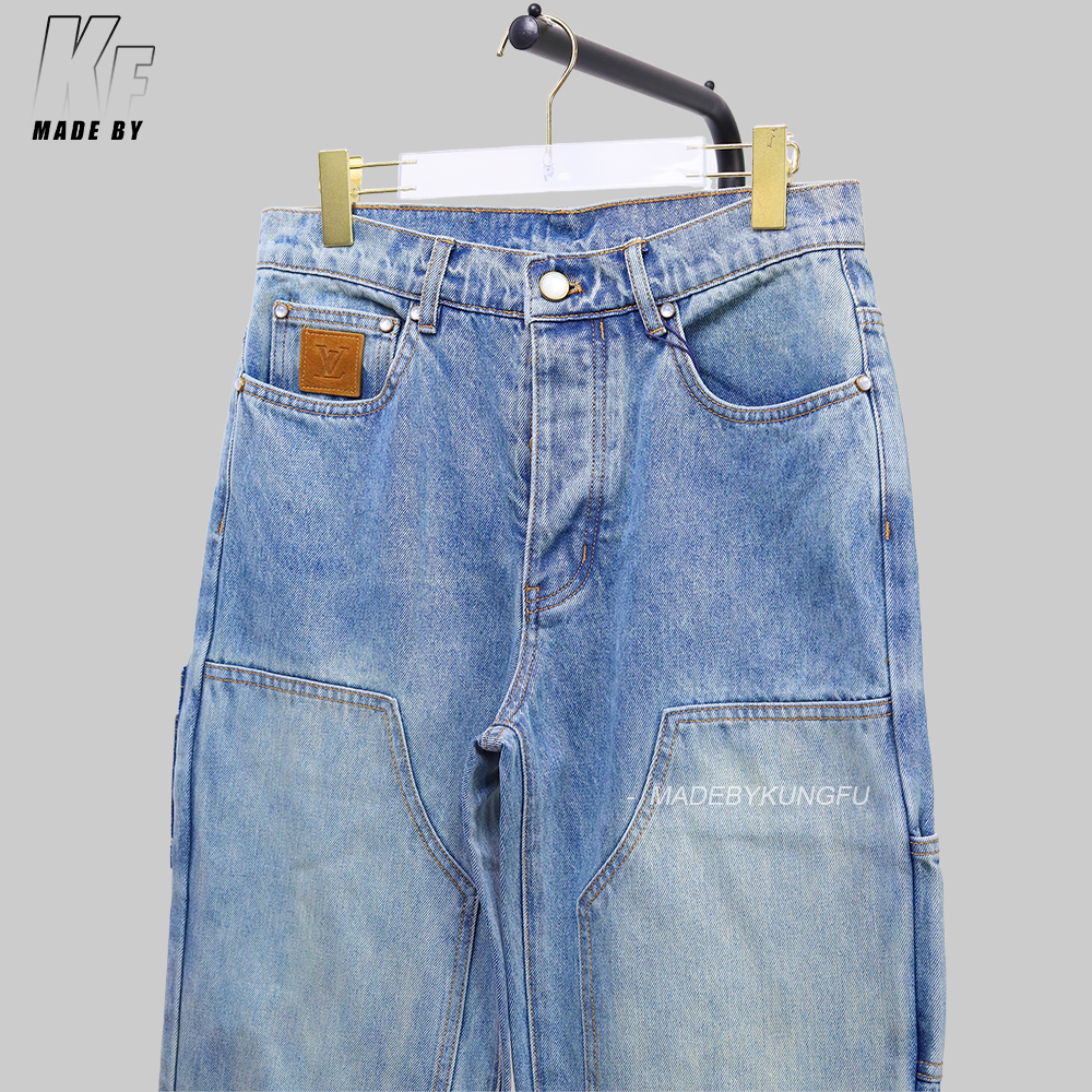 1V Leather Label Pocket Embroidered Jeans