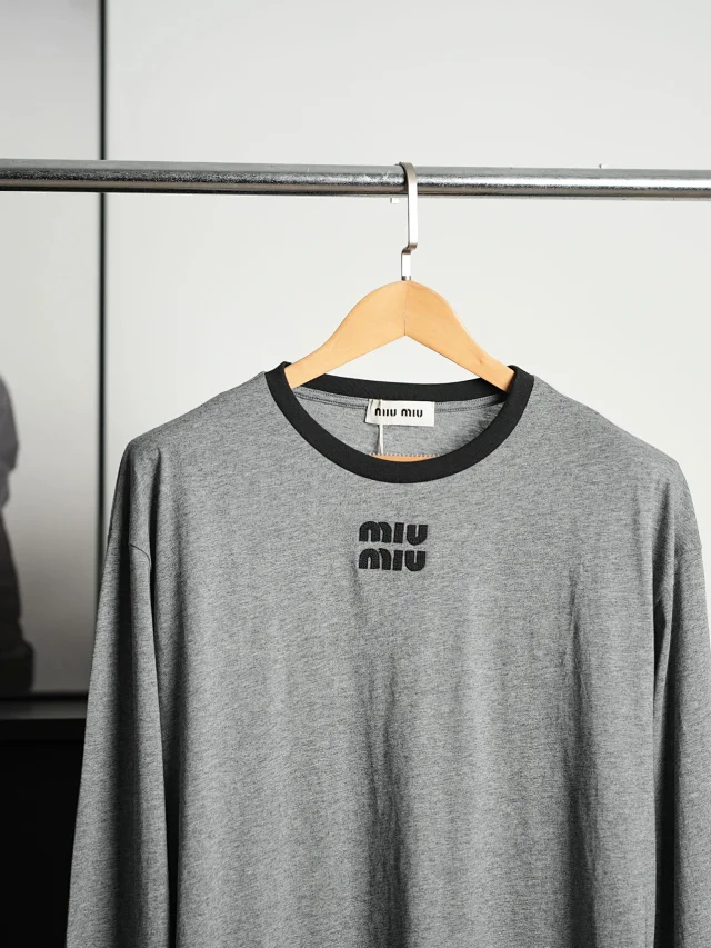 Item ID 9107 M1UM1U Autumn Lazy Style  Fixed-dyed Flower Grey Main Fabric, Long-sleeved Cotton Loose Knitted Dropped Shoulder Sleeve, Long-sleeved T-shirt