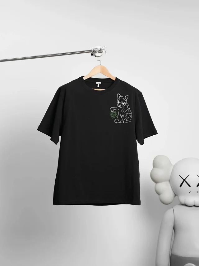 Loe Ceramic vase loose short sleeved