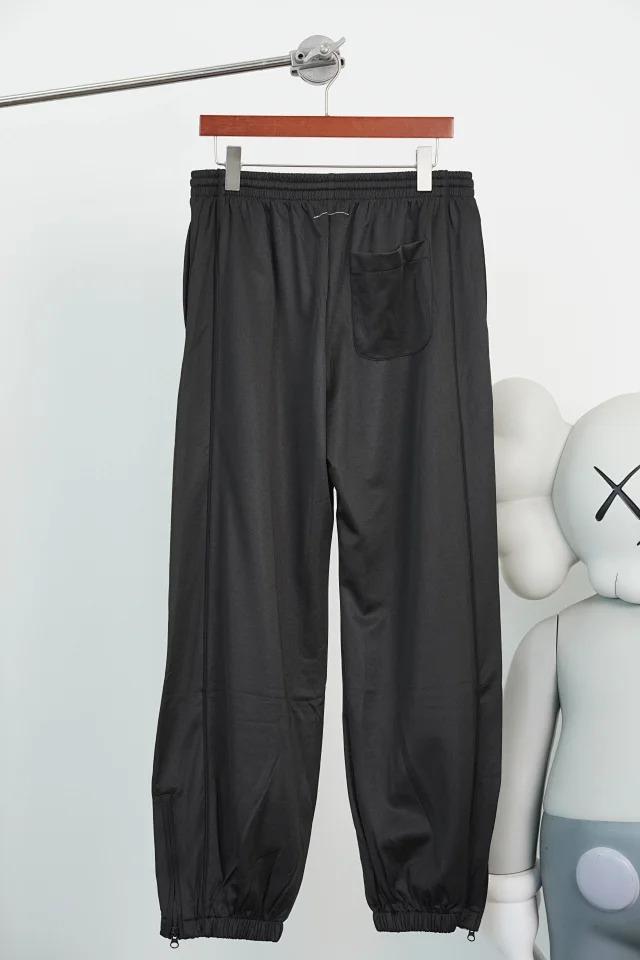 Item ID 9026 MM6 Numeric Signature Zipper Legged Woven Sports Pants