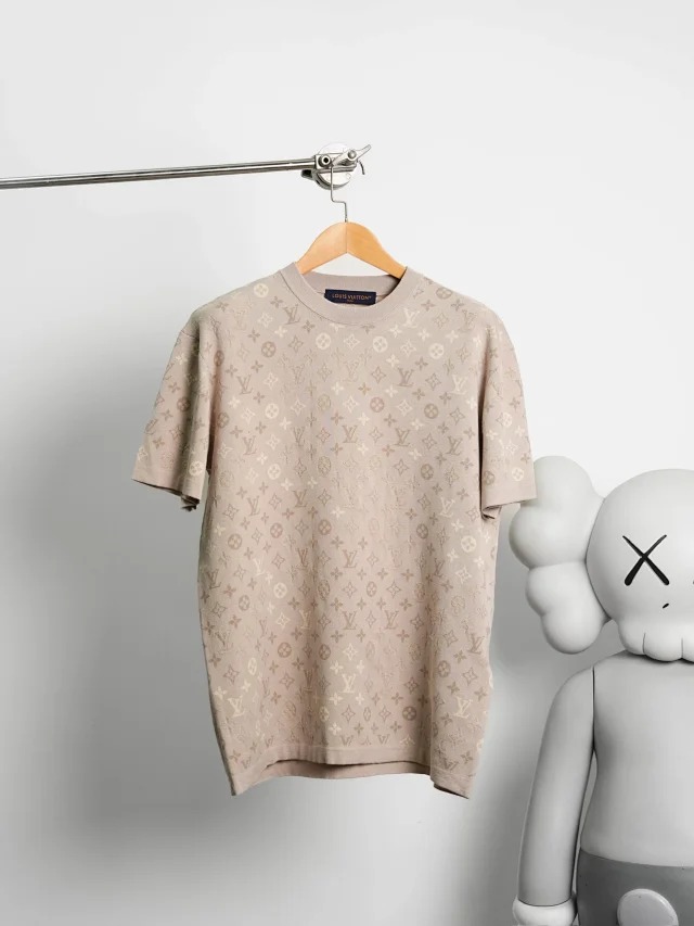 Item ID 9034 1V Early Spring Men's Series Full Print Old Flowers MONOGRAM Round Neck Shirt Jacquard Pattern Short Sleeve