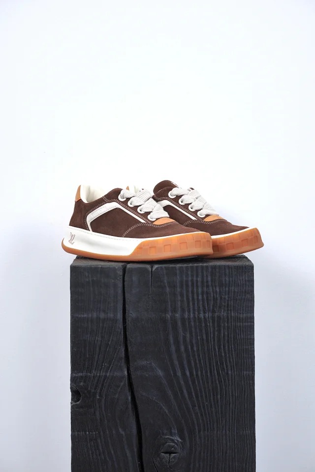 Item ID 9036 1V High end custom Tilted suede calf leather round toe lace up biscuit shoes low top board shoes