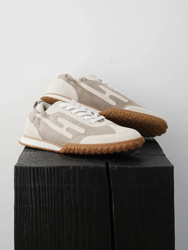 Item ID 9067 Hermes Sheepskin Vegetable Tanning Round Head Strap German Training Shoes Low Top Casual Shoes for Women