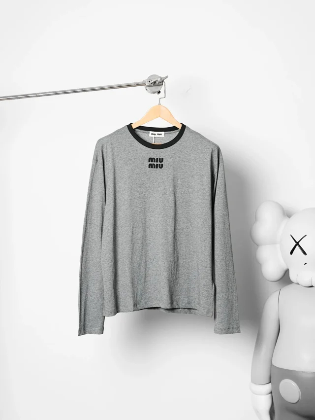 Item ID 9107 M1UM1U Autumn Lazy Style  Fixed-dyed Flower Grey Main Fabric, Long-sleeved Cotton Loose Knitted Dropped Shoulder Sleeve, Long-sleeved T-shirt