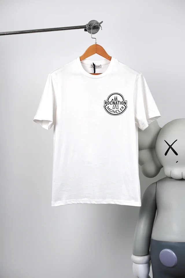 Item ID 9035 Mon x RocNation collaboration solid color left chest logo short sleeved T-shirt