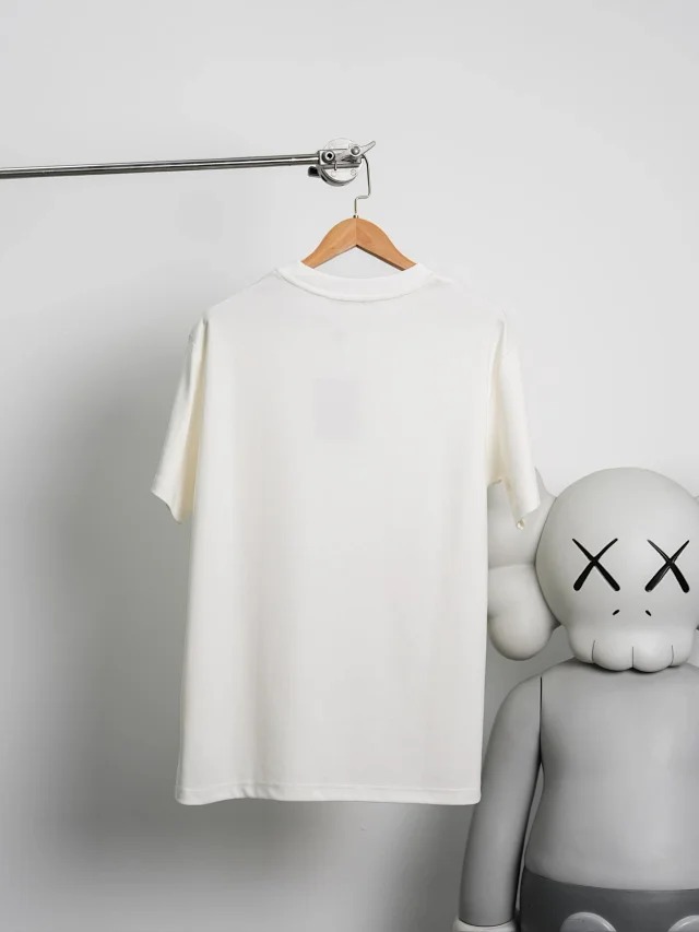 Item ID 9044 1V FW25 chest pocket design with genuine leather chest logo and dyed yarn short sleeved T-shirt for men