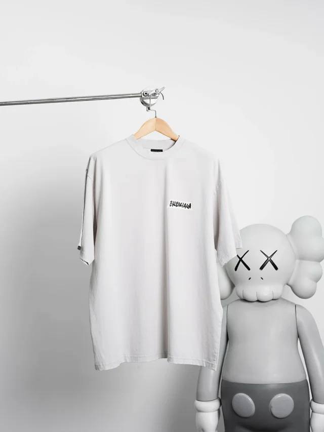 Item ID 9051 BLCG Pattern Paper Series Short Sleeve Retro distressed Round Neck T-shirt Regular Version