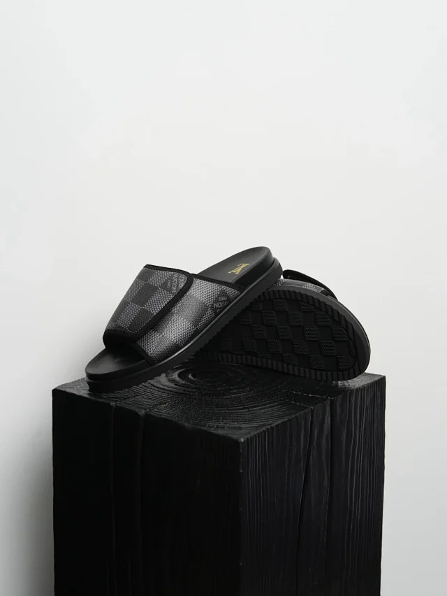 Item ID 9062 1V MD Polyurethane Foam Soft Bottom Pattern Jacquard Fabric Velcro Slippers Black Brown