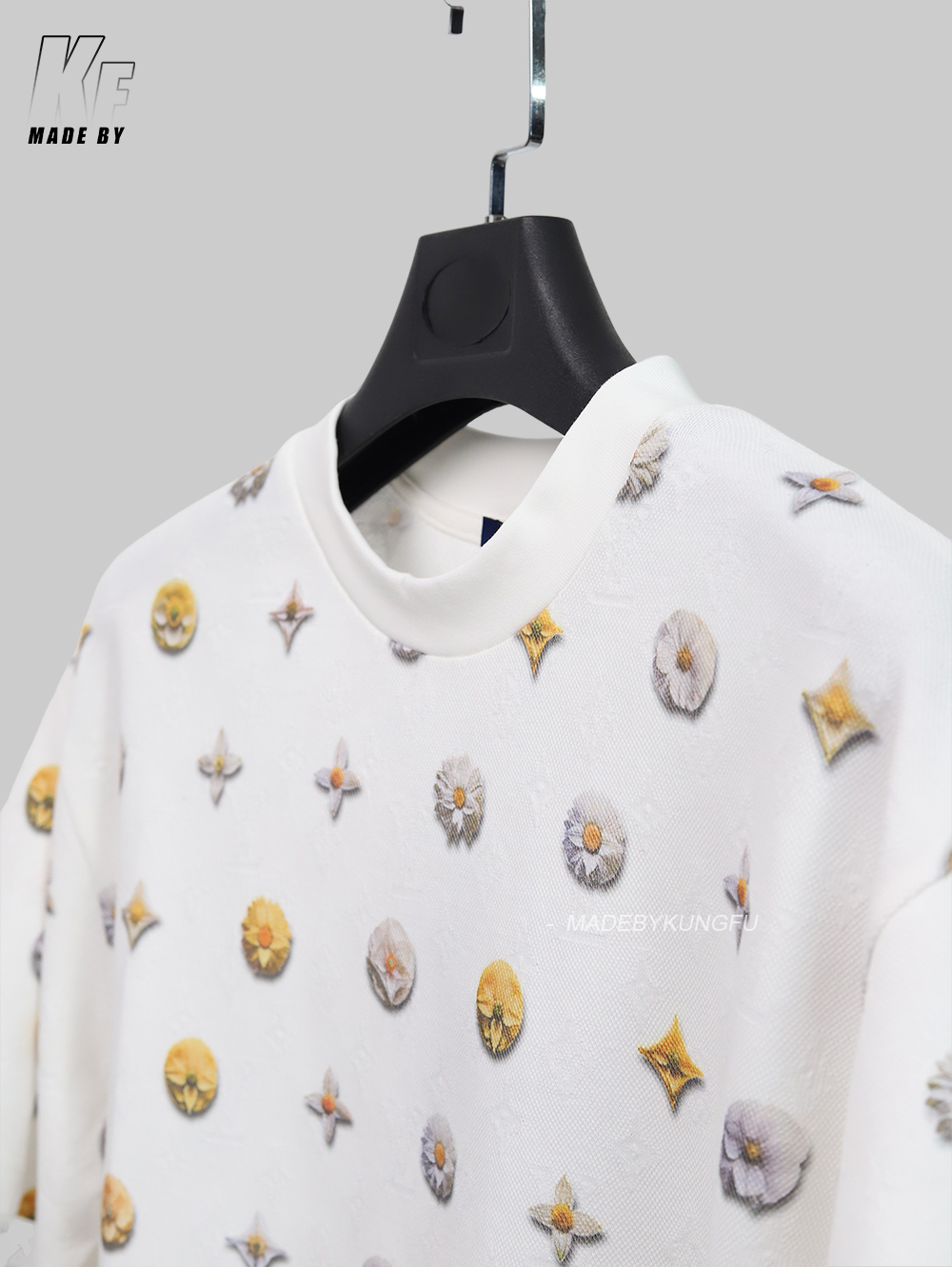 1V Daisy Monogram Jacquard tee