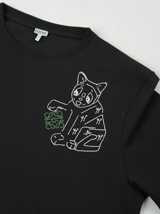 Loe Ceramic vase loose short sleeved