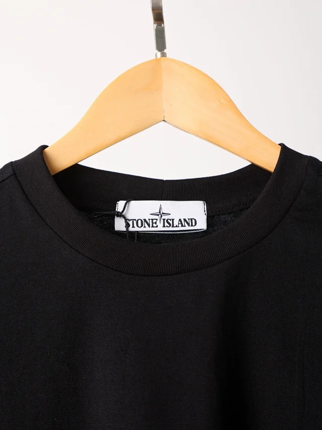 SI Logo round neck knitted long sleeved shirt