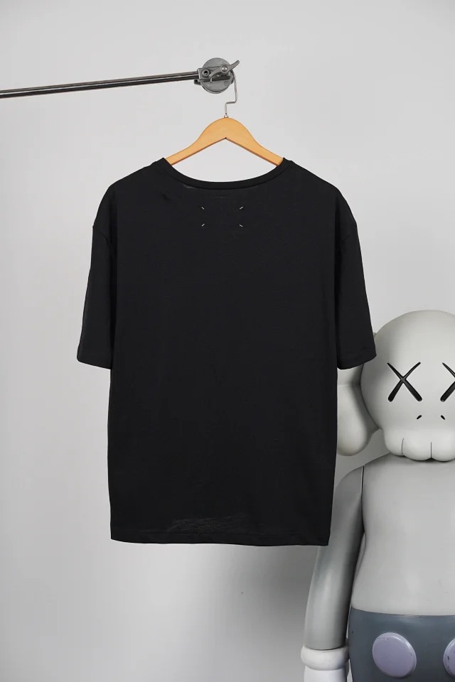Item ID 9031 Margiela Reverse Embroidery Pattern Printed Straight Sleeve T BlackWhite