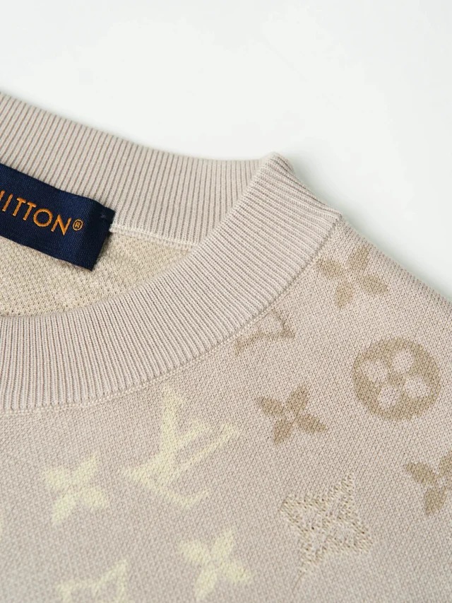 Item ID 9034 1V Early Spring Men's Series Full Print Old Flowers MONOGRAM Round Neck Shirt Jacquard Pattern Short Sleeve