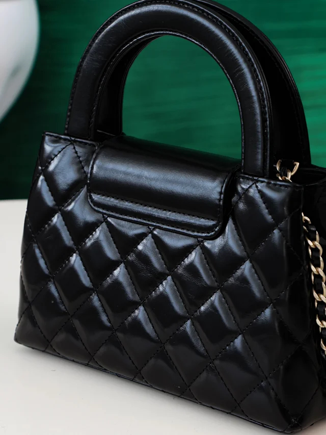 Item ID 9057 CHANE1 Kelly diamond patterned cowhide chain carrying shoulder bag