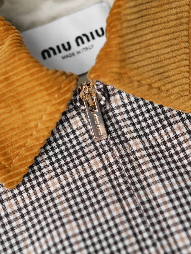 Item ID 9106 M1UM1U SS25 One-Year Development Exclusive Checkered Alignment Color-Block Zipper Long-Sleeve Jacket Coat, Short Version