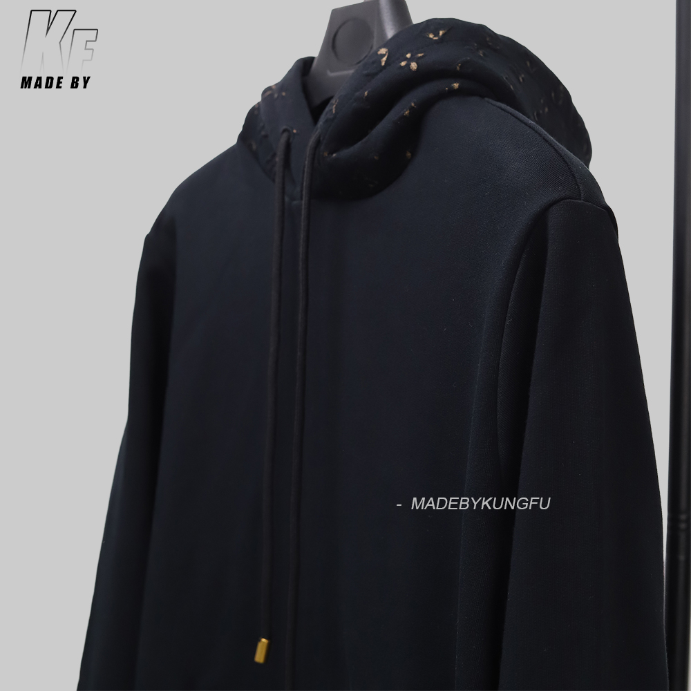 1V Embossed ink hoodie