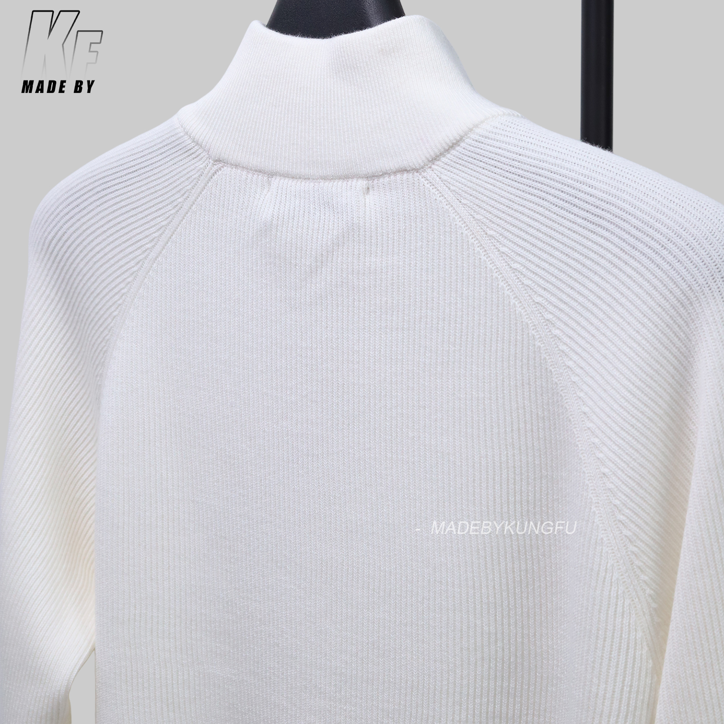 BC quarter zipper vertical knit sweater