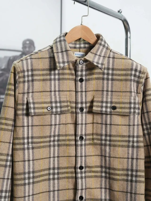 Item ID 9099 BBR Burberry checkered shirt, natural black ox horn, made of sheep wool, loose-fitting pointed-collar long-sleeved shirt jacket