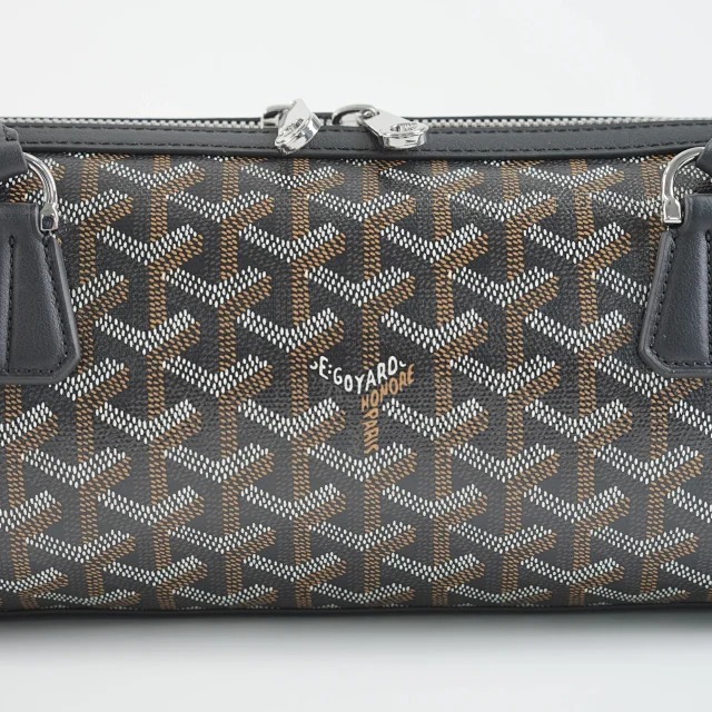 Item ID 9027 GOYARD Bonbonniere Classic Monogram Canvas & Cowhide Leather Baguette Shoulder Bag