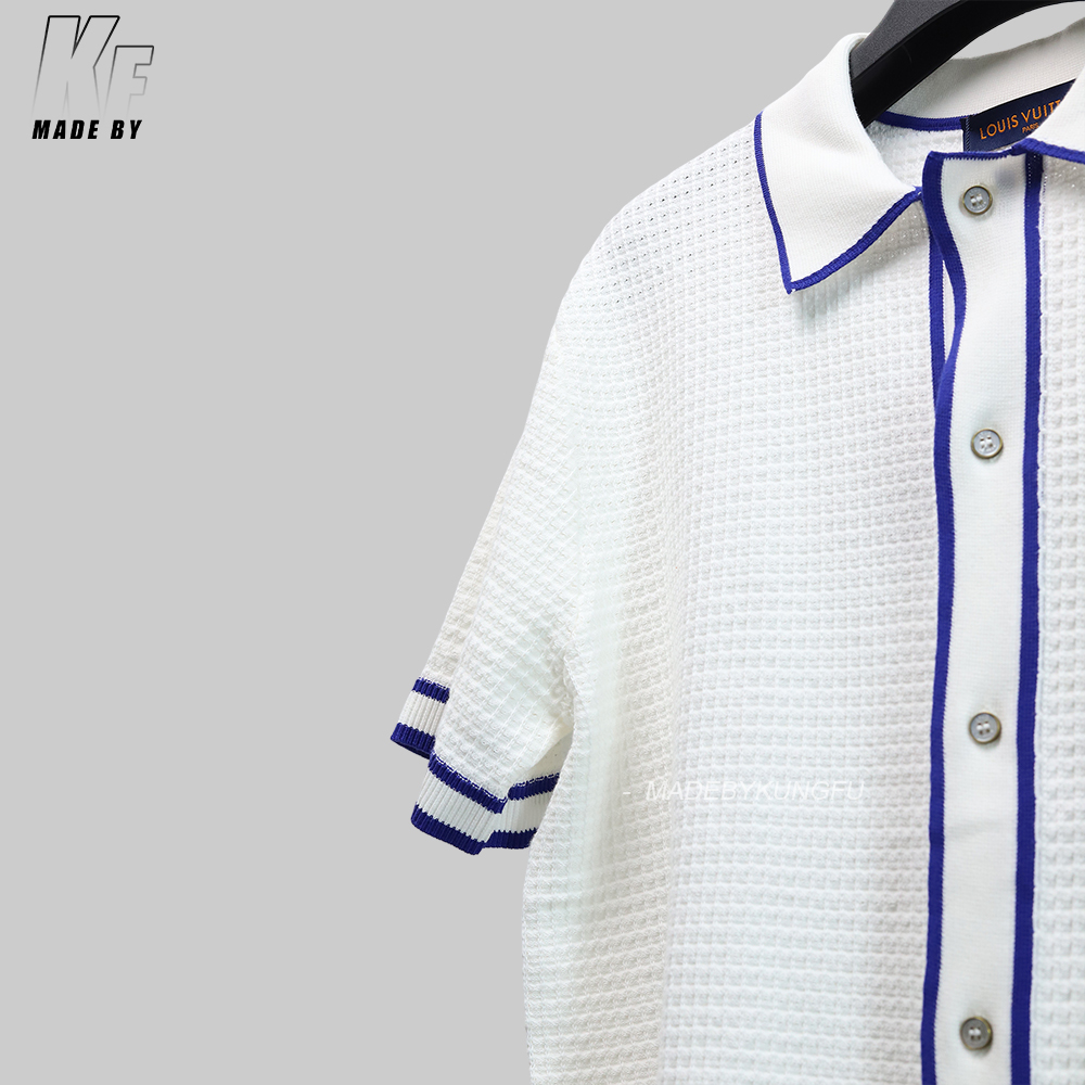 1V waffle knit shirt