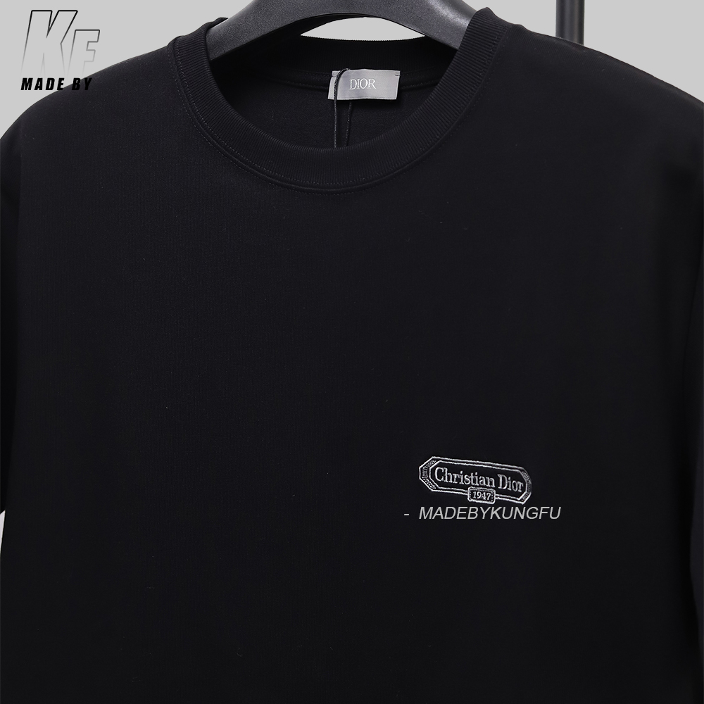 D1or 1947 Ultra Fine Embroidery TEE