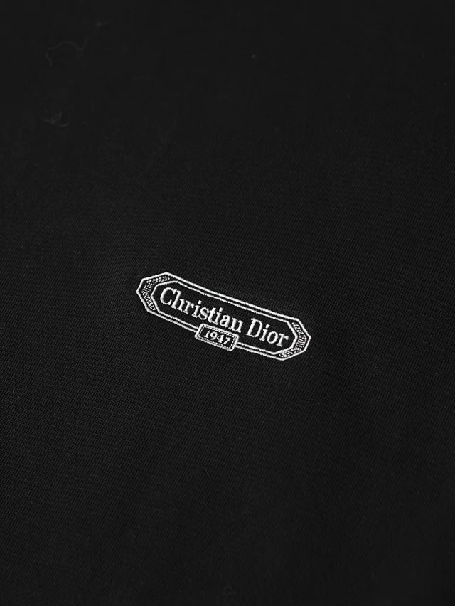 Item ID 9080 D1OR 1947 Embroidered Coast Original Yarn SS26 Spring Men's Collection Loose Cotton Plain Knitted T-shirt