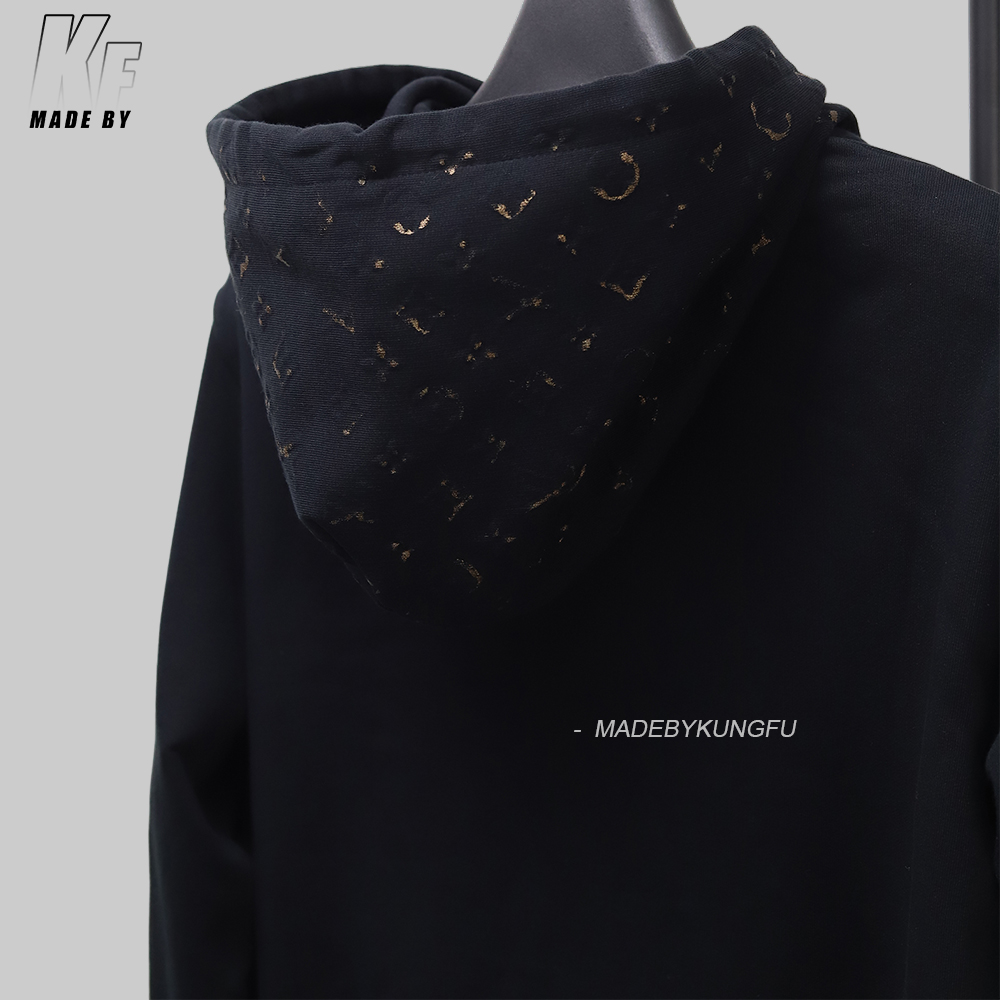 1V Embossed ink hoodie