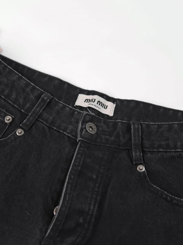 Item ID 9014 M1U solid color washed denim jeans with embroidered back pocket