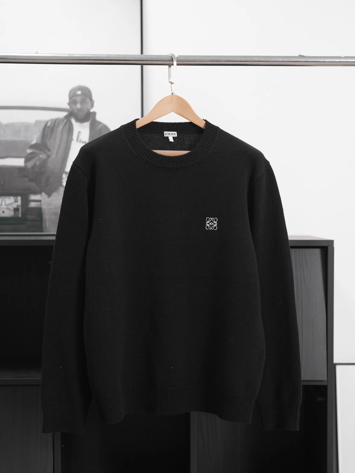 Item ID 8083 L0EWE Luo Yiwei “100% Superfine merino wool ”FW23Logo Embroidered roun
