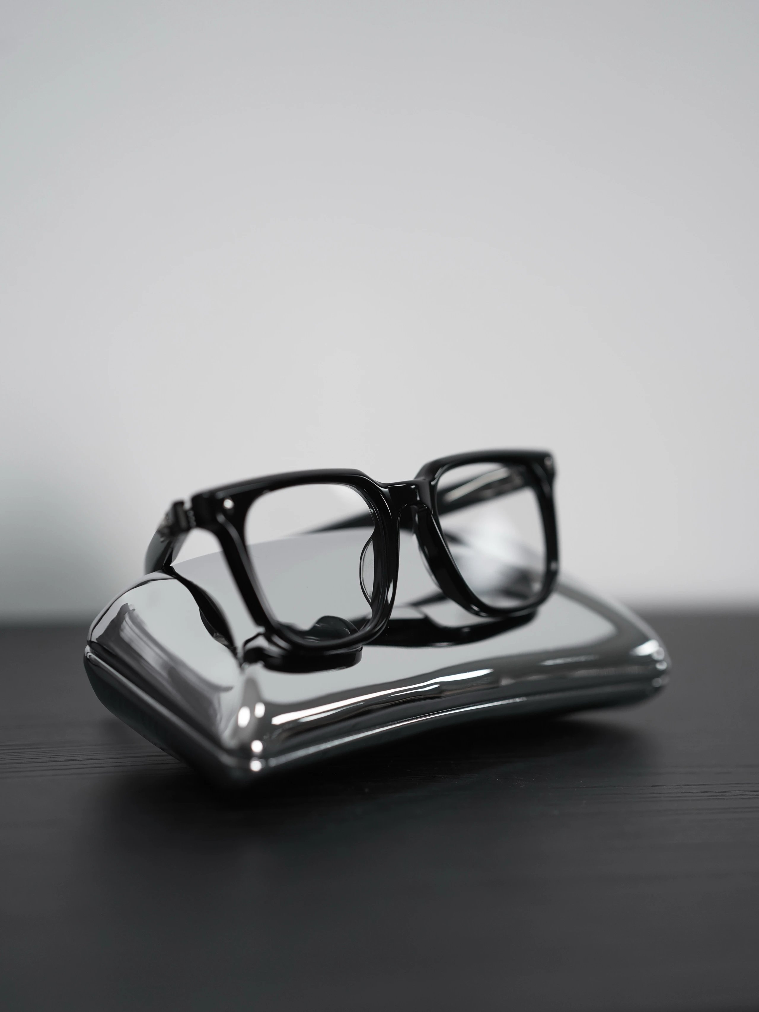 Item ID 8411 GM Vonzo BOLD series logo - Plate frame - Square - Optical frame (anti