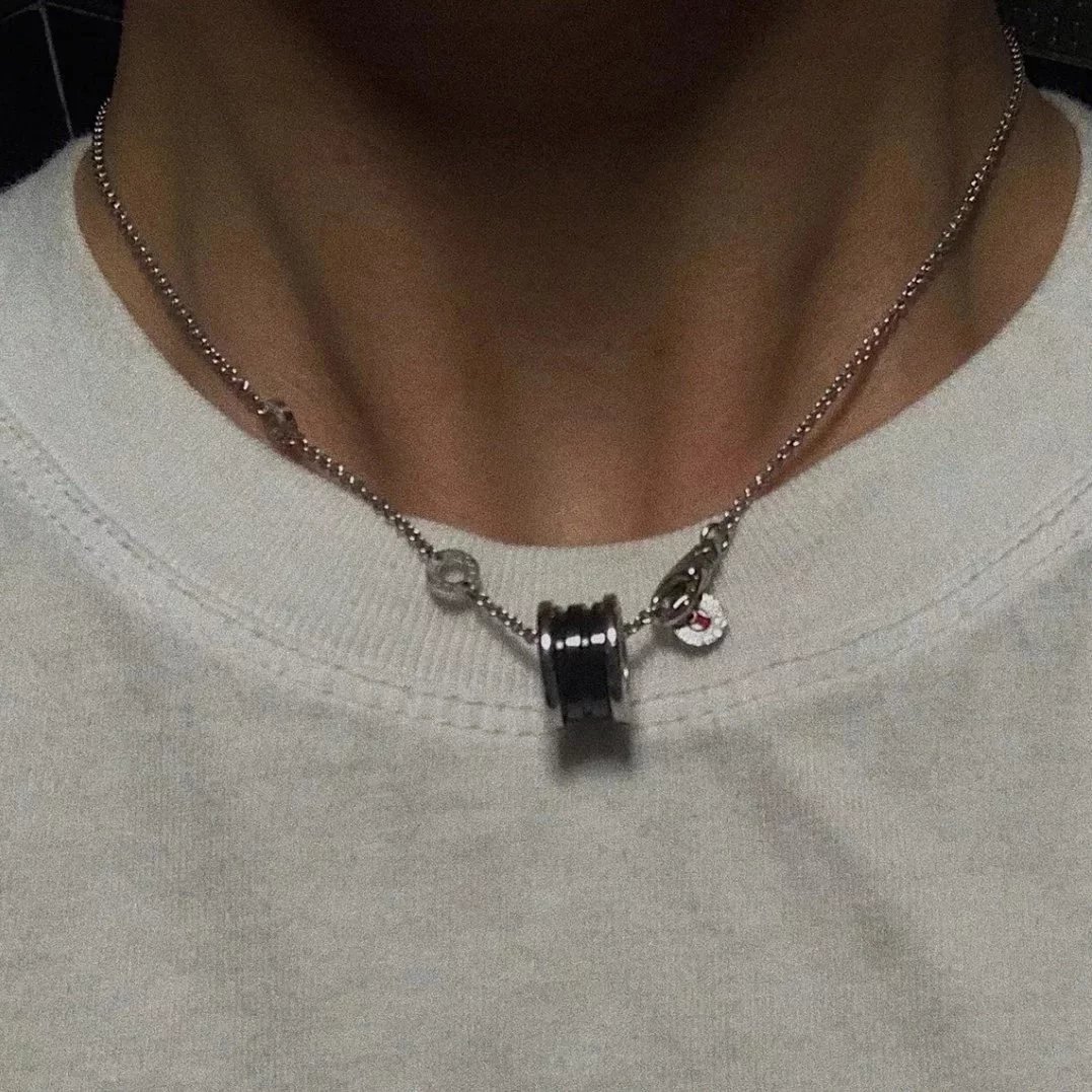 Item ID 8372 Baoge -BGR- Takaraya - Charity Little Red Man Black Ceramic Pendant S9