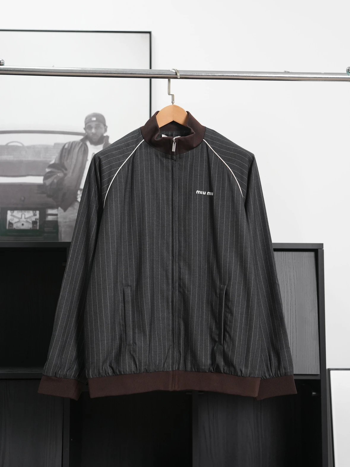 Item ID 8045 Miu Miu “100% cotton wool ”FW25 Qixi series striped zipper stand colla