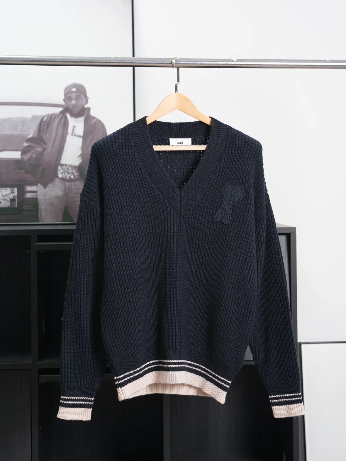 Item ID 8069 AMI love “ Custom weaving and dyeing yarn ” text logo woven stripes V