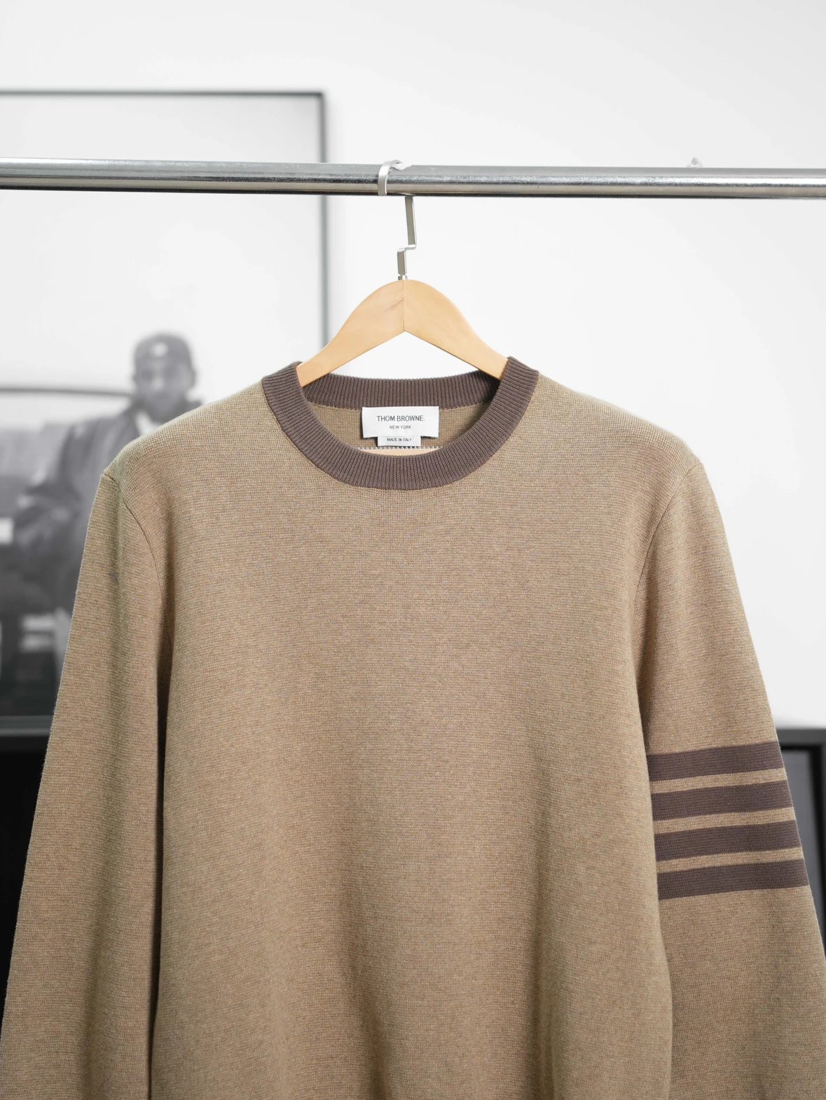 Item ID 8093 THOMBR0WNE-TB-“ natural black horns ”“ Custom dyed three-color webbing