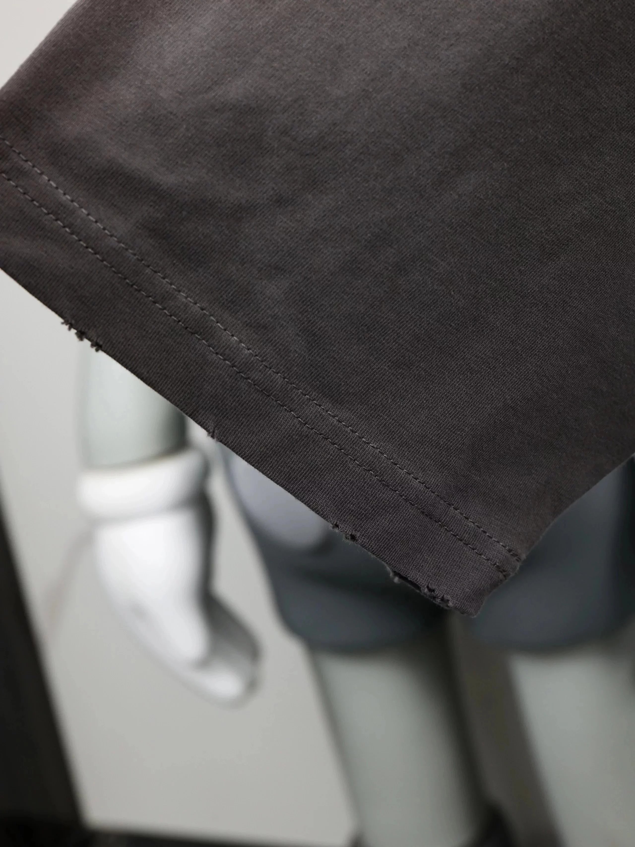 Item ID 8291 Balenciag-2022fw - Wave Cola Short Sleeve - Dark Brown - Damaged Proce