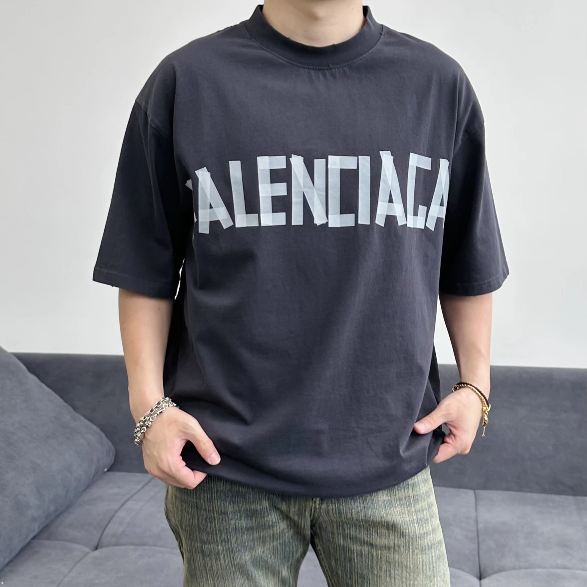 Item ID 8283 Balenc1aga- Paris -2025ss- Textured paper short sleeves - Paris white