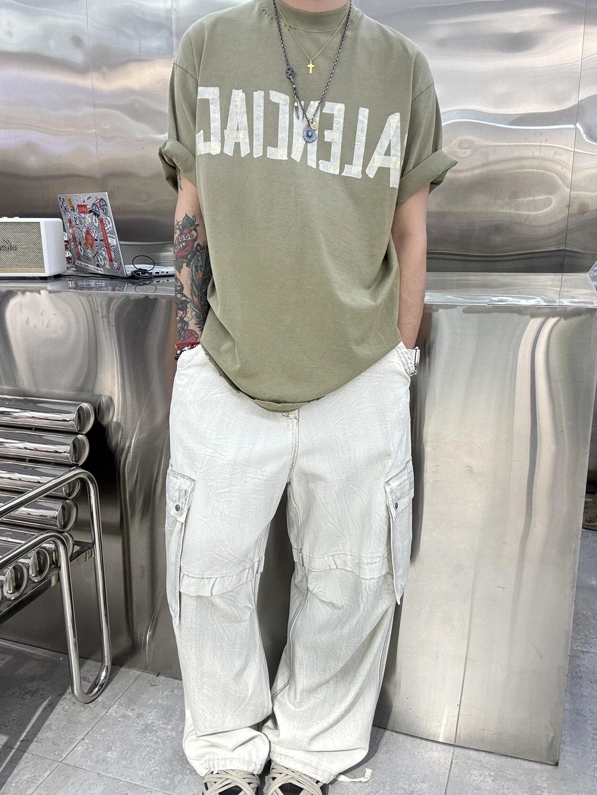 Item ID 8278 Balenc1aga - Paris-2023s - Pattern Paper Series Short Sleeves - Retro