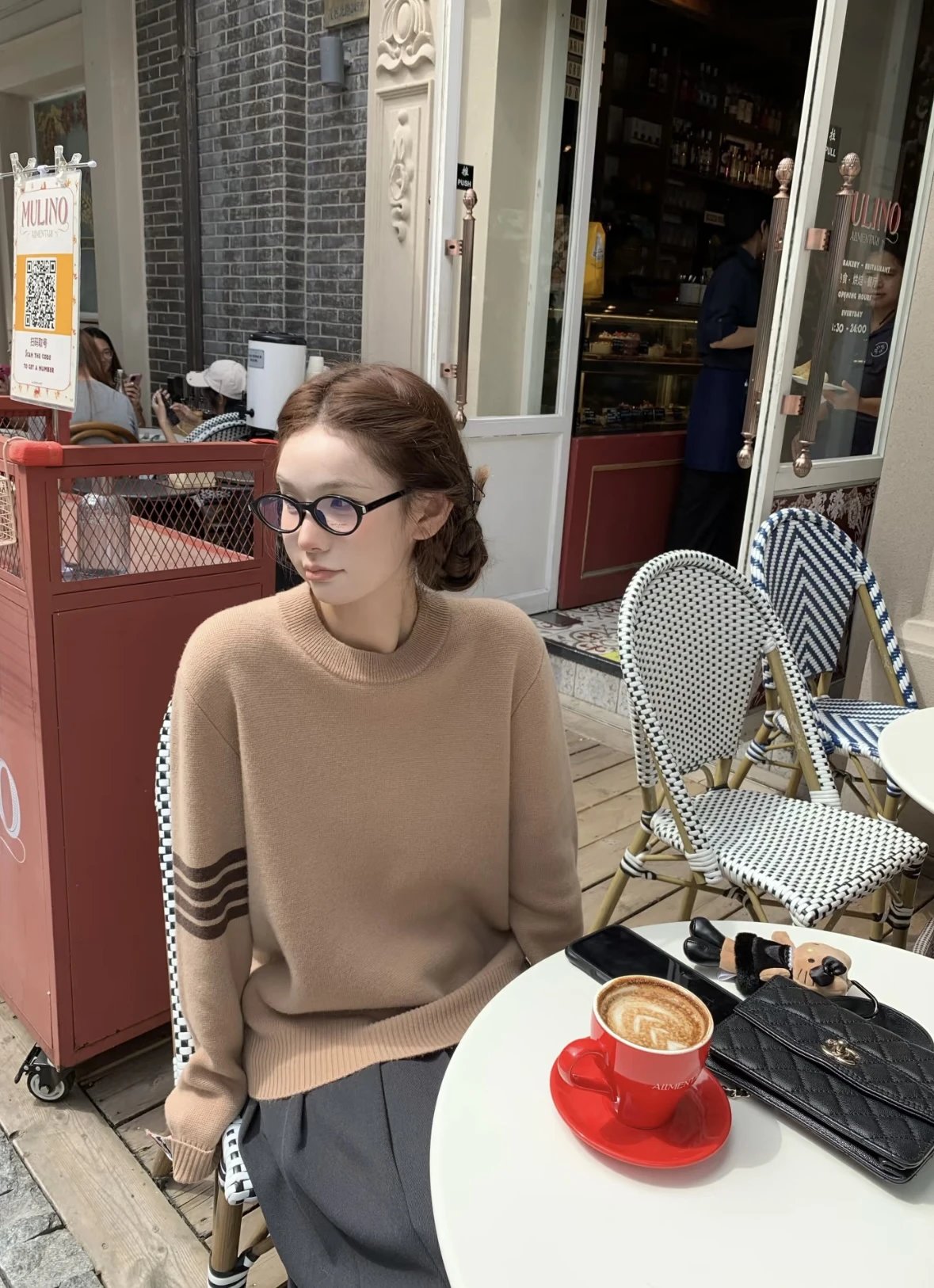 Item ID 8093 THOMBR0WNE-TB-“ natural black horns ”“ Custom dyed three-color webbing