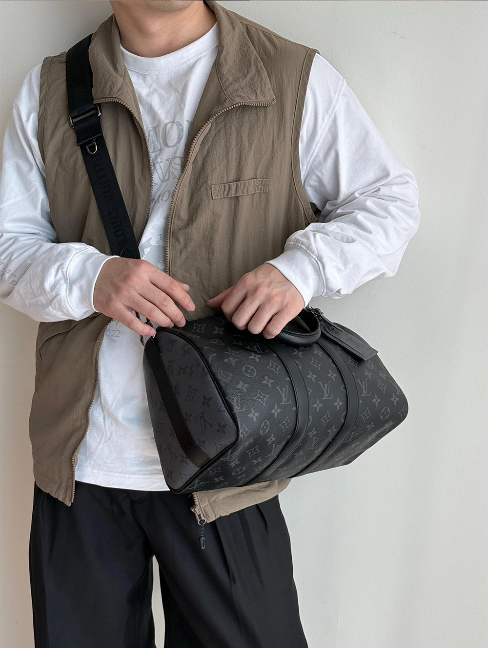 Item ID 8427 Advanced Customization - Kepall-35- Large Camera Bag - Head Leather -