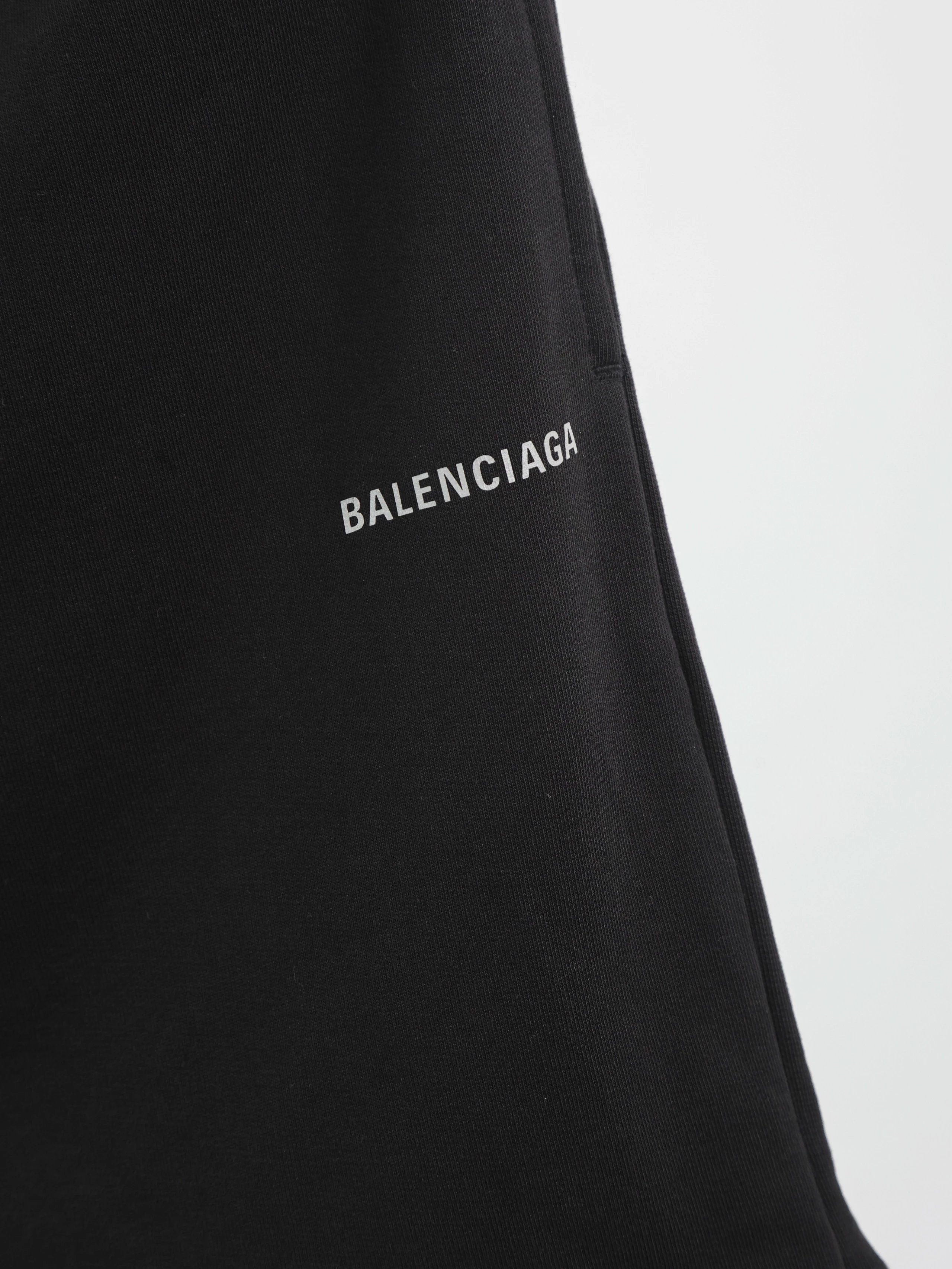 Item ID 8229 Balenci@ga- Paris-2024SS Reflective Letter Shorts - Basic Five Point C