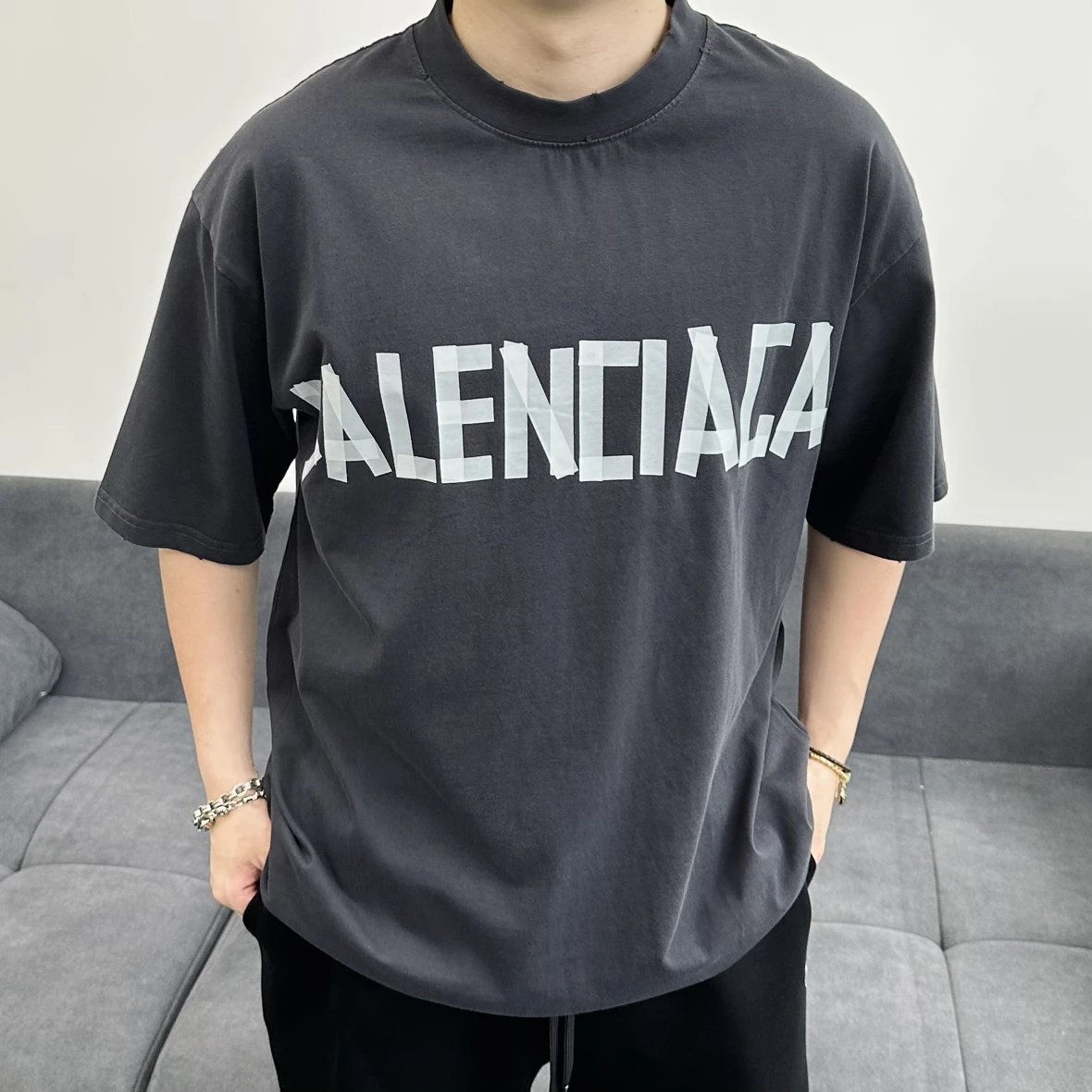 Item ID 8283 Balenc1aga- Paris -2025ss- Textured paper short sleeves - Paris white